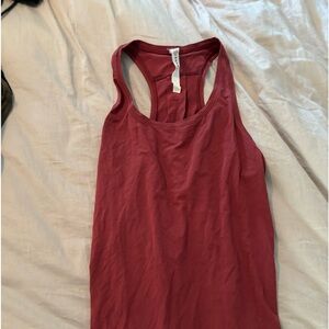 Lululemon almost brand new. Worn once.